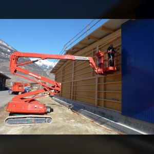 Nacelle automotrice articulée sur chenilles 14m