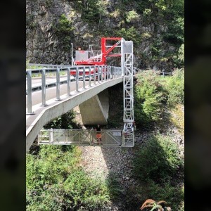 Underbridge lift 7m