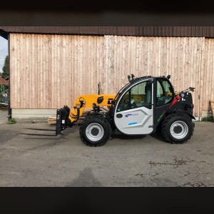 Telescopic forklift 2.6T